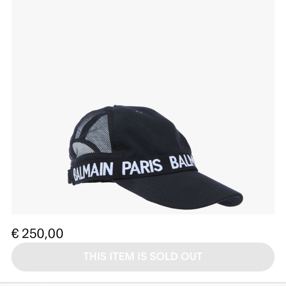 Balmain hat